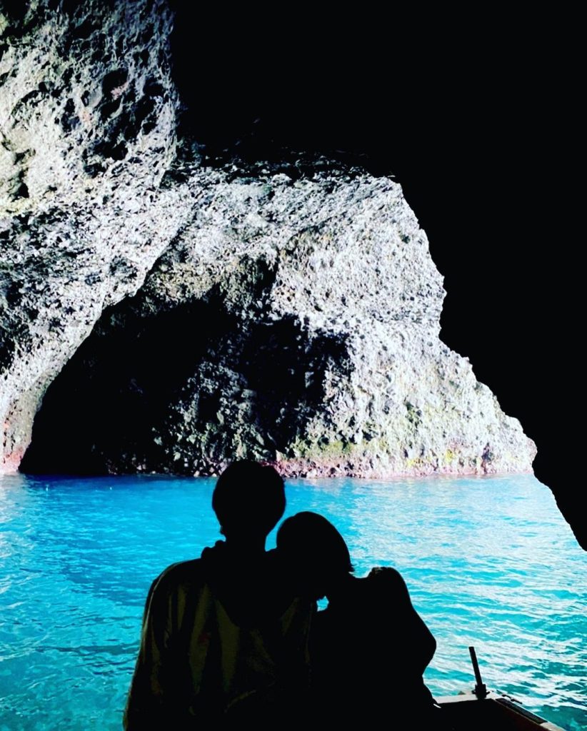 bluecave01